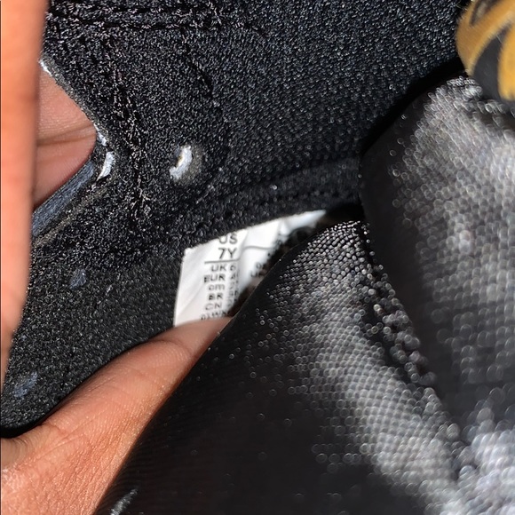 Jordan 1 High Metallic Gold - Picture 5 of 8